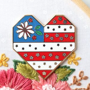 Flamingo Toes Magnetic Needle Minder: Sweet Freedom Heart Flag