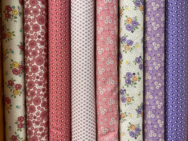 Marcus Fabrics - Aunt Grace Goes Scrappy by Judie Rothermel - 30 Piece Fat Quarter Bundle - Image 2