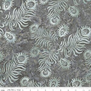 Riley Blake Expressions Batiks Gray & Golden Arabella BT23525-162 Powdered Pearl